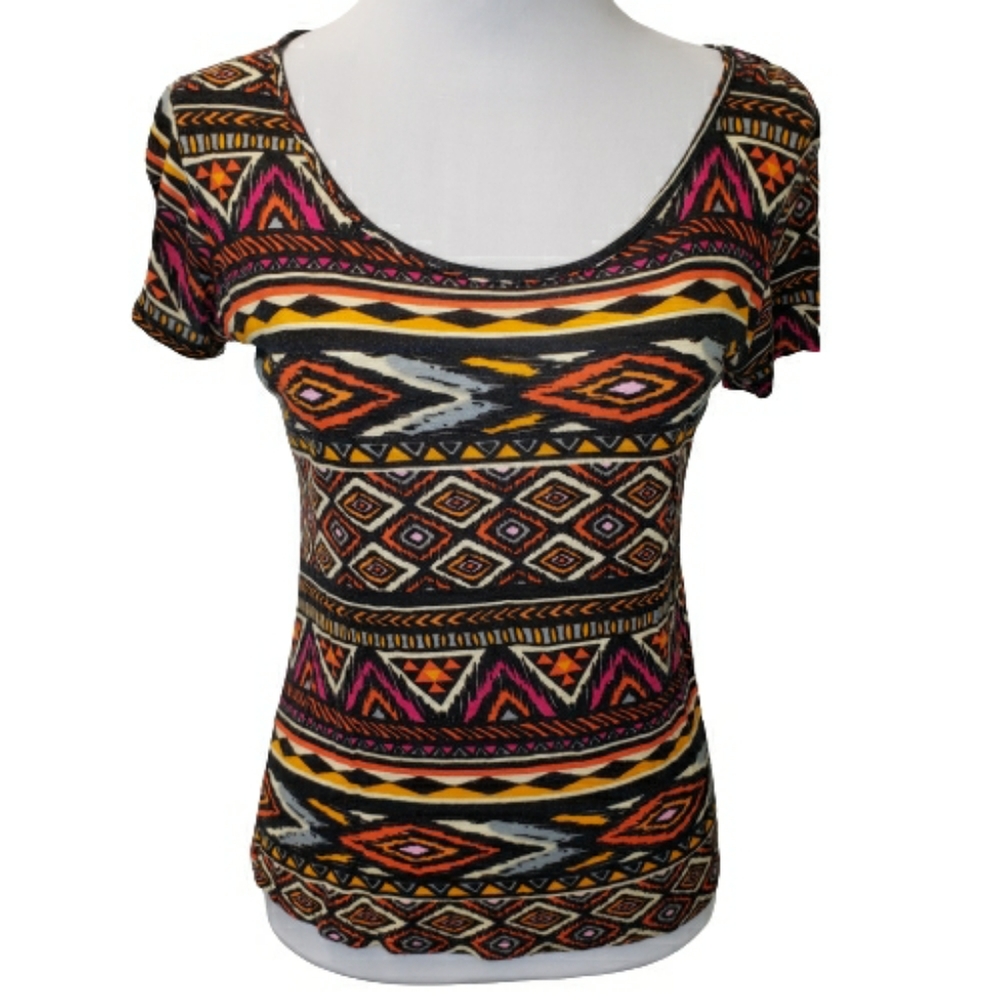 Annabelle Scoop Neck Tee Aztec Print Short Sleeve